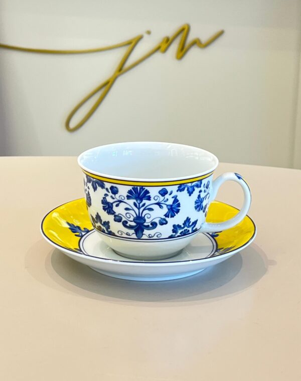 04 Xícara de Chá com Pires Porcelana Castelo Branco Vista Alegre